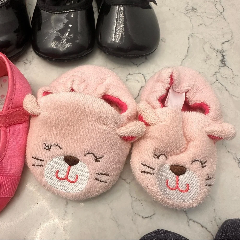 13 Pair Baby Girl Shoe Lot Sizes 0-3 Gap Old Navy Carters Vintage Winnie Pooh
